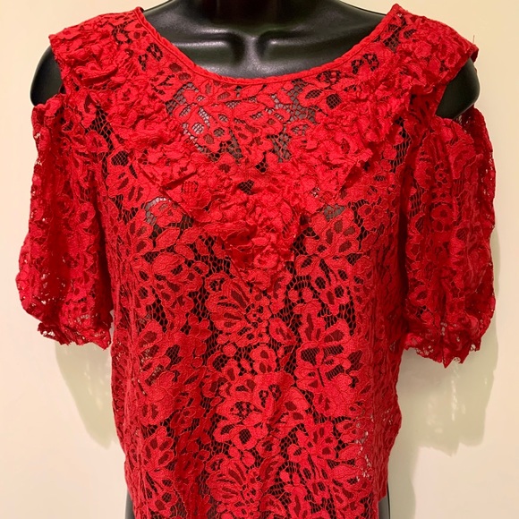 Lace puffy sleeves blouse with tags on - Picture 1 of 3